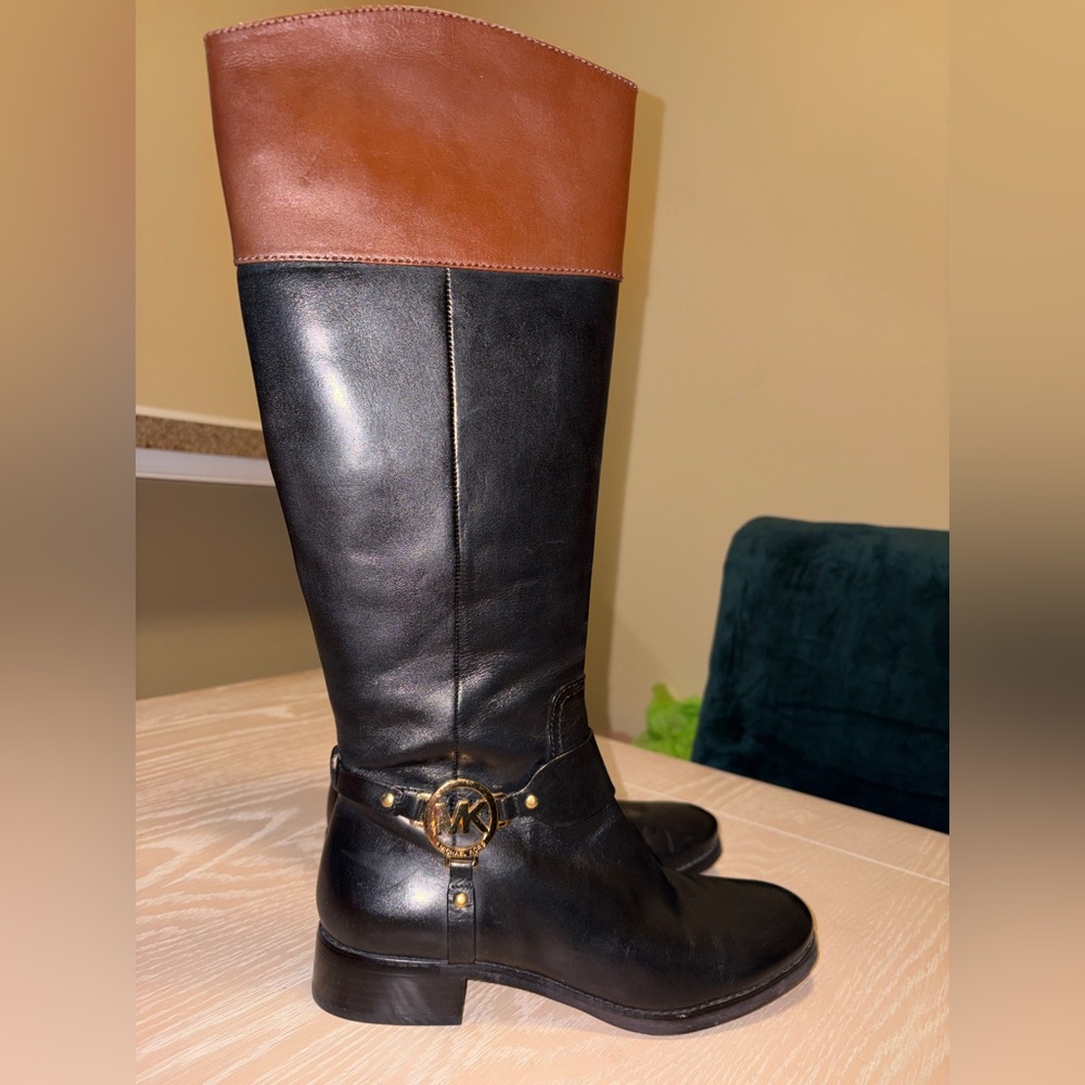 MICHAEL Michael Kors Two Tone Black and Brown Cuff Leather Heeled Boots